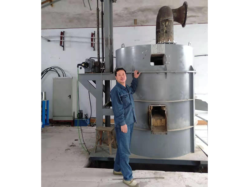   What are the characteristics of the special controller for short network of submerged arc furnace?